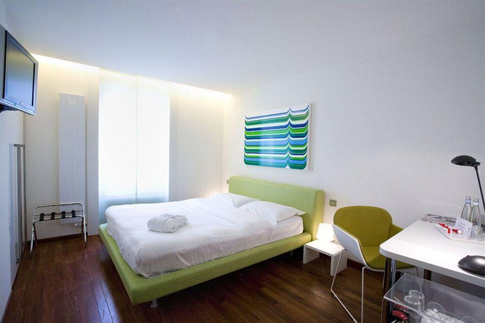 La Cour Des Augustins Boutique Gallery Design Hotel Cenevre Oda fotoğraf