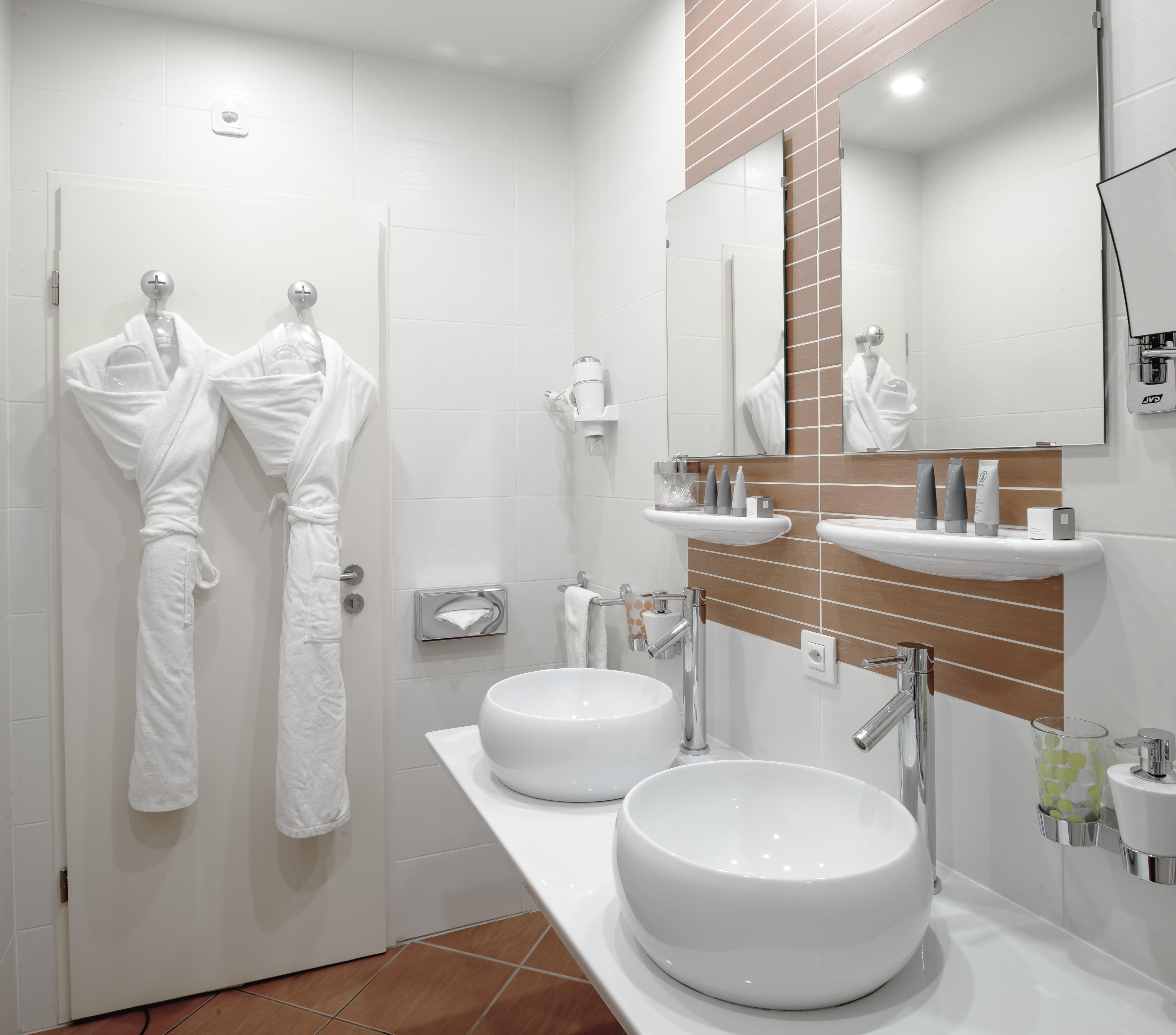 La Cour Des Augustins Boutique Gallery Design Hotel Cenevre Dış mekan fotoğraf
