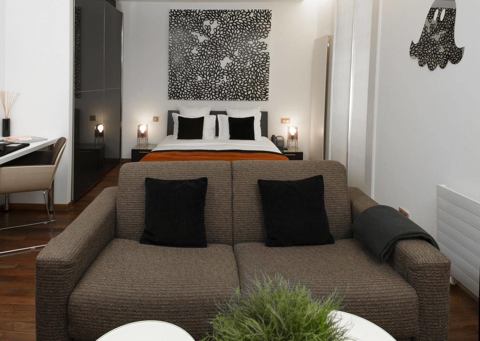 La Cour Des Augustins Boutique Gallery Design Hotel Cenevre Dış mekan fotoğraf
