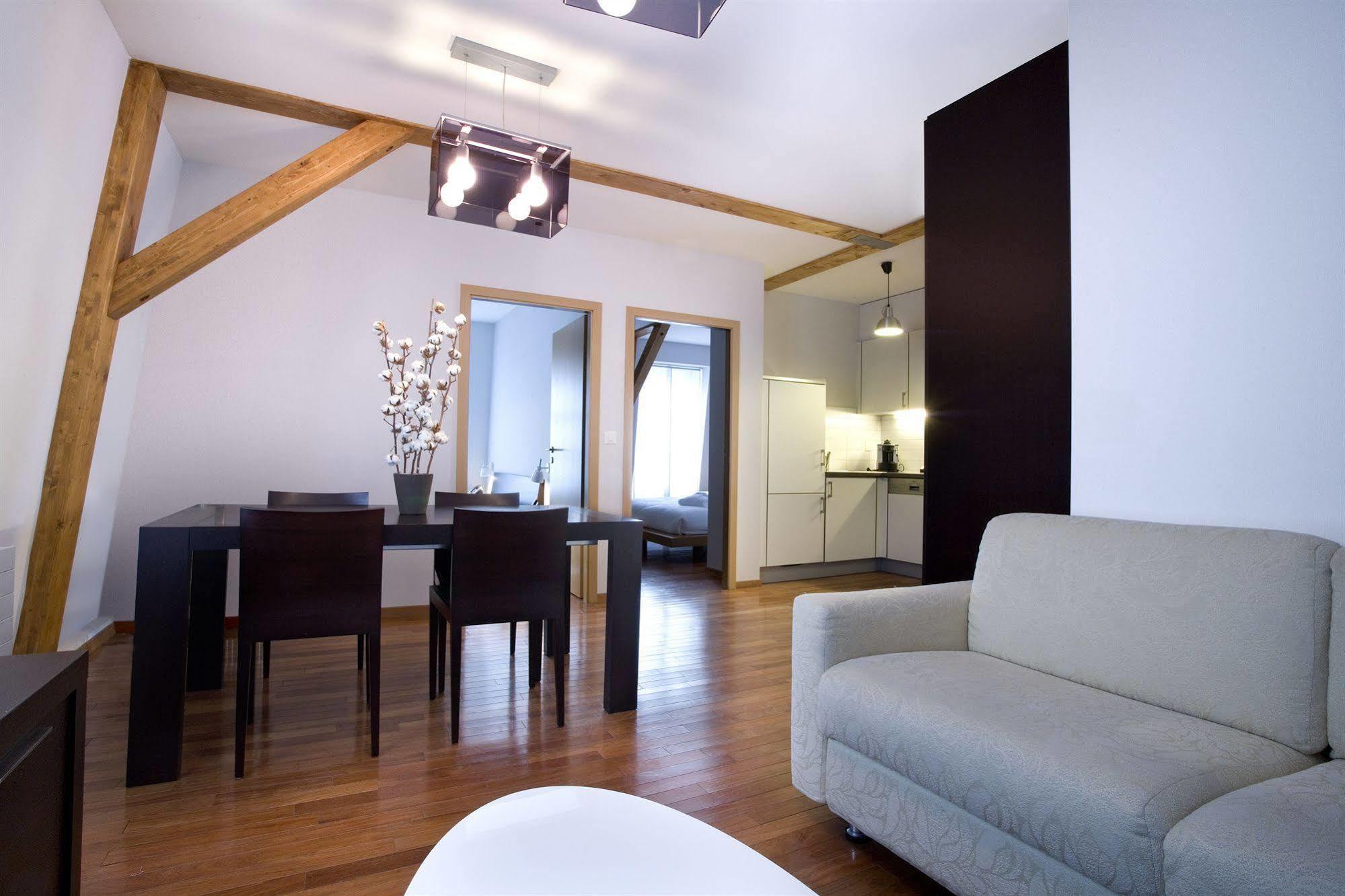 La Cour Des Augustins Boutique Gallery Design Hotel Cenevre Oda fotoğraf
