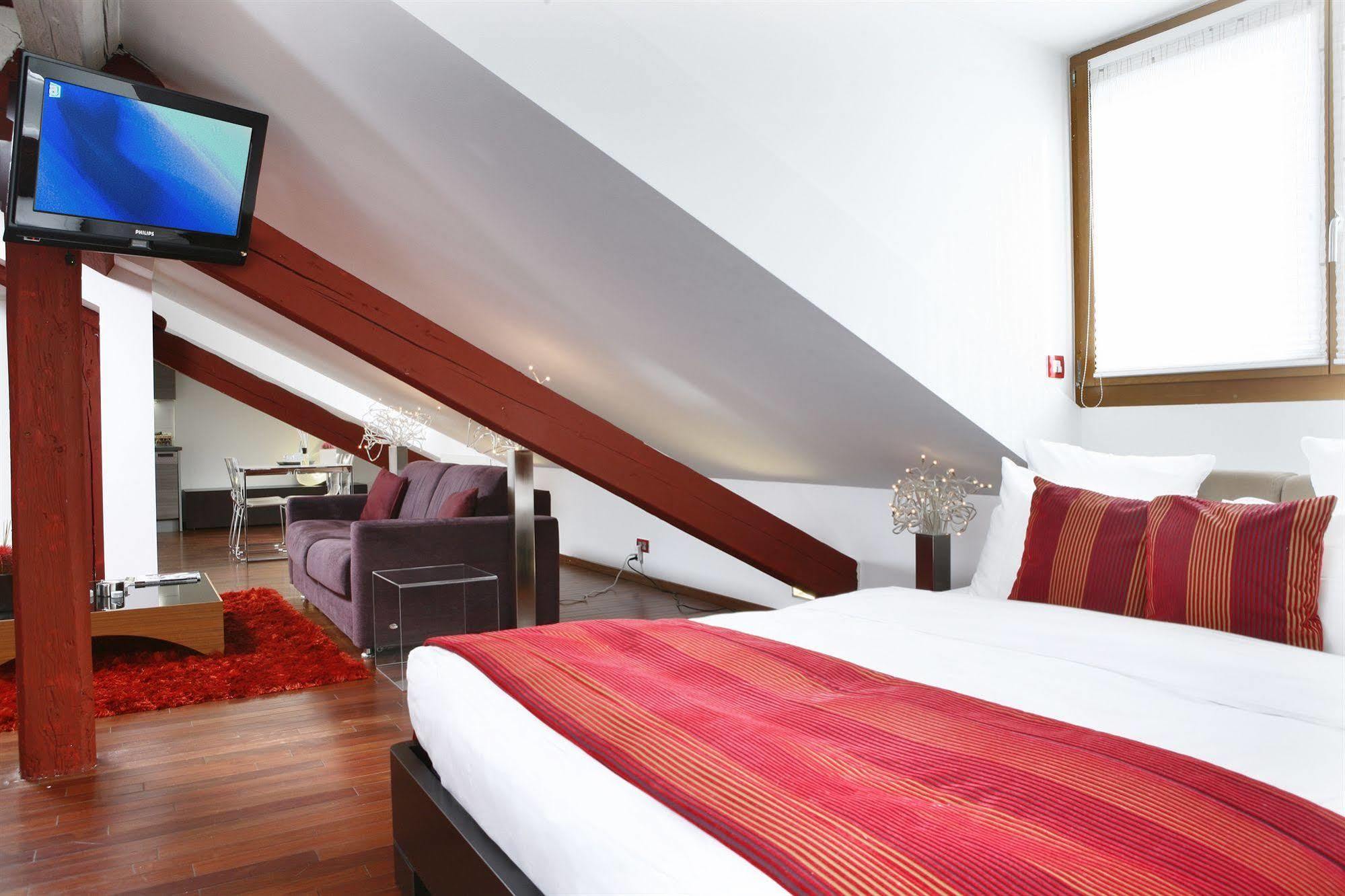 La Cour Des Augustins Boutique Gallery Design Hotel Cenevre Dış mekan fotoğraf